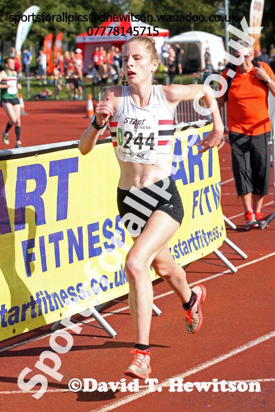 Senior women, Northern Road Relays, Blackpool. Photo: David T. Hewitson/Sports for All Pics